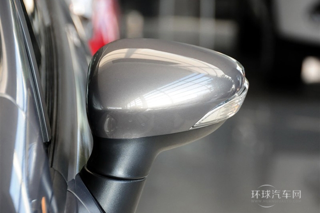 2013款 三廂 1.5L 手動風尚型