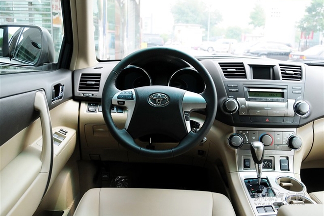 2012款 2.7L 兩驅5座運動版