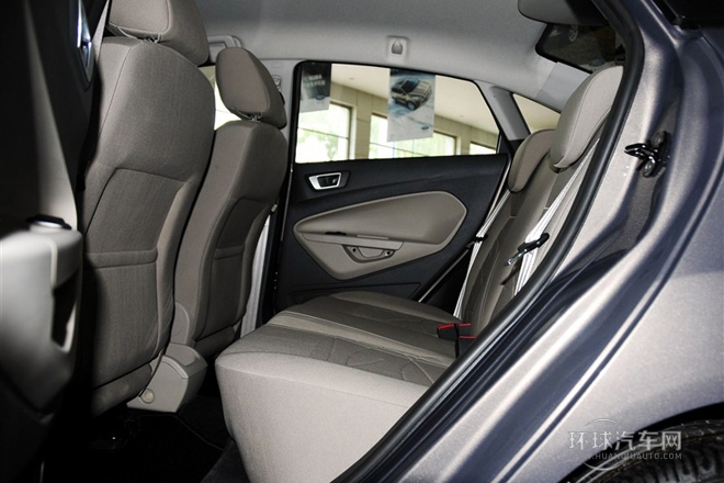 2013款 三廂 1.5L 手動(dòng)時(shí)尚型