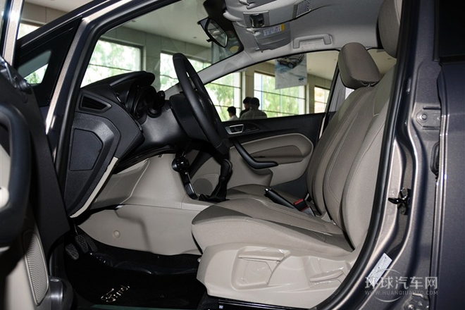 2013款 三廂 1.5L 手動時尚型