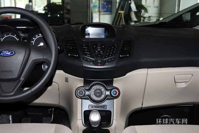 2013款 三廂 1.5L 手動(dòng)時(shí)尚型