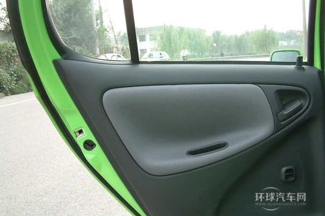 2011款 1.3L 手動豪華型