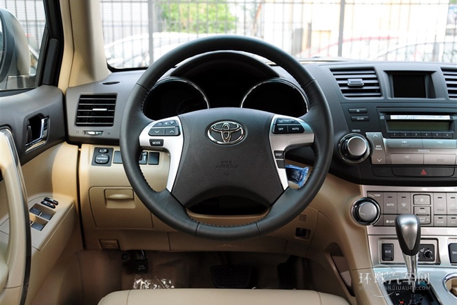 2012款 2.7L 兩驅7座豪華版