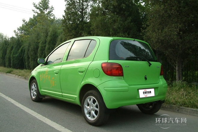 2011款 1.3L 手動豪華型