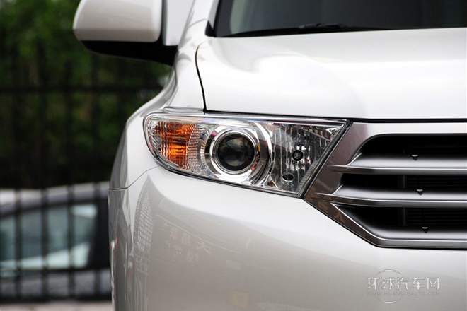 2012款 2.7L 兩驅7座豪華版