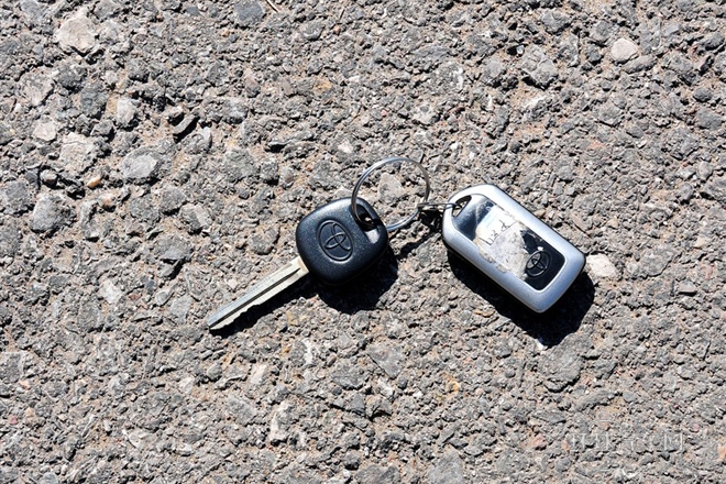 2012款 2.7L 兩驅(qū)7座豪華導航版