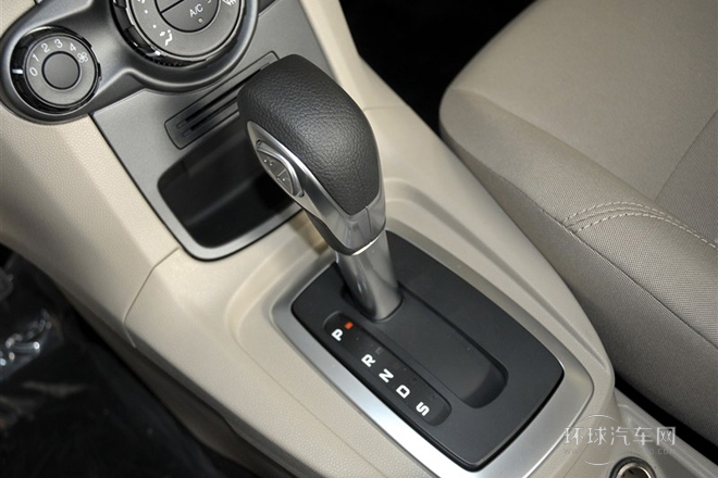 2013款 三廂 1.5L 自動時尚型