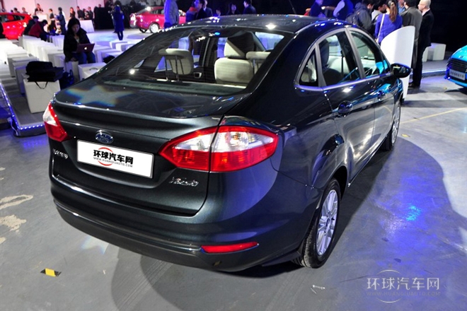 2013款 三廂 1.5L 自動(dòng)旗艦型