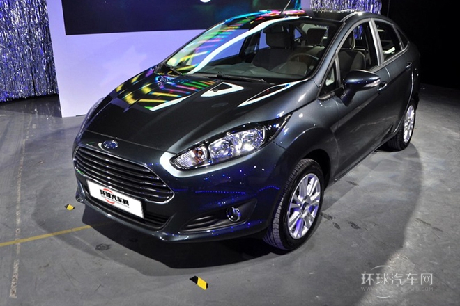 2013款 三廂 1.5L 自動旗艦型