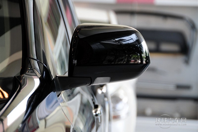 2012款 2.7L 兩驅(qū)7座至尊版