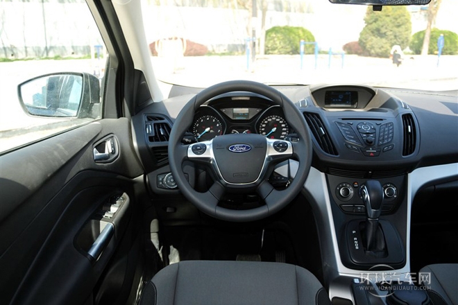 2013款 1.6L GTDi 兩驅舒適型