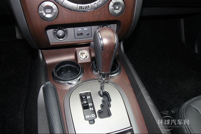 2014款 2.7T 四驅豪華導航版7座