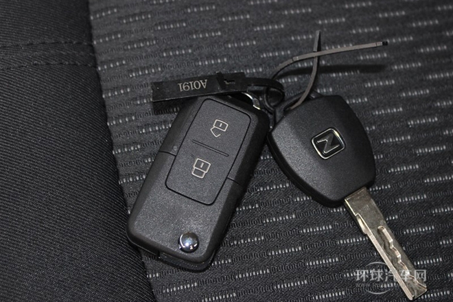 2014款 1.5T 手動(dòng)精英型