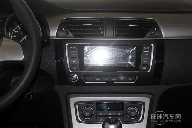 2014款 1.5T 手動(dòng)精英型