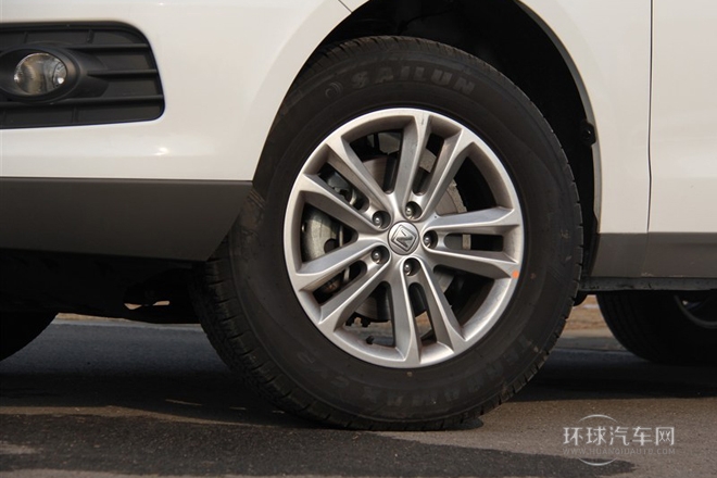 2014款 1.5T 手動尊貴型