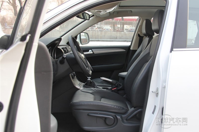 2014款 1.5T 手動(dòng)尊貴型