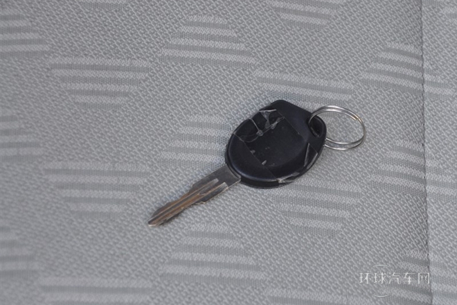 2012款 1.2L標(biāo)準(zhǔn)型