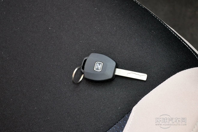 2013款 1.0L 標準型