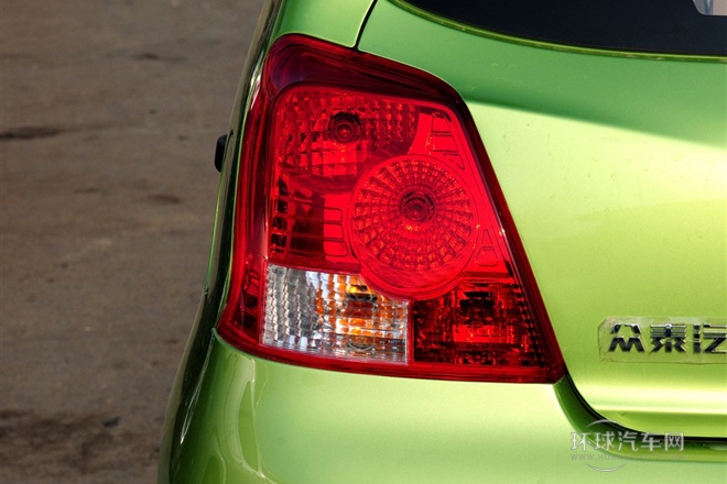 2013款 1.0L 精英型