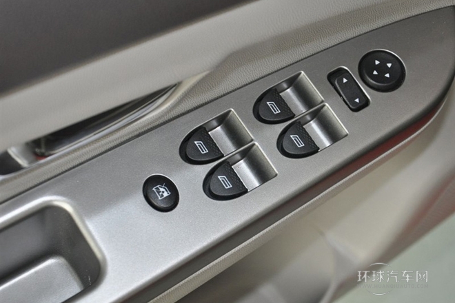 2013款 1.3L 手動舒適型4A90M