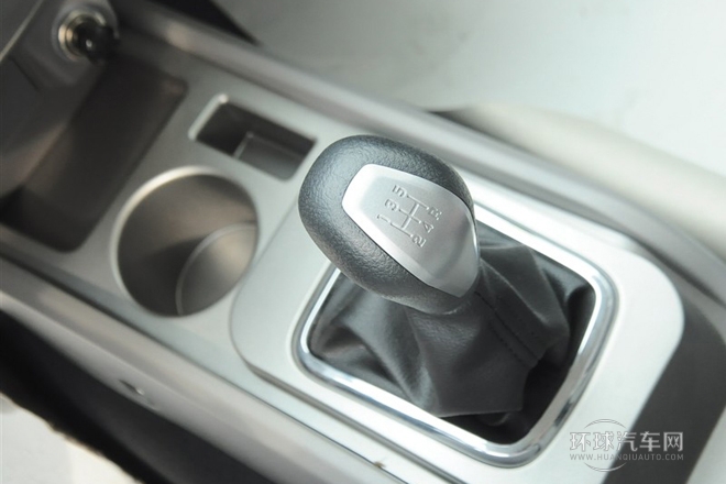 2011款 1.3L 手動(dòng)尊貴型