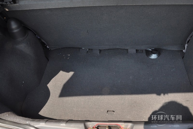 2011款 1.5L 自動(dòng)尊貴型