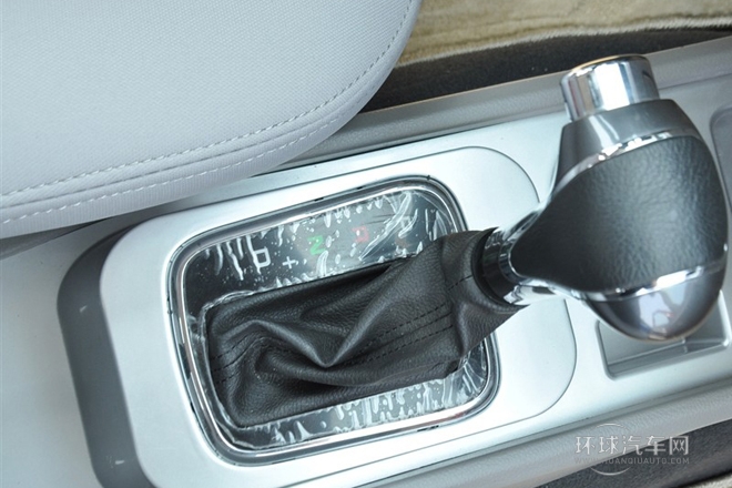 2011款 1.5L 自動尊貴型