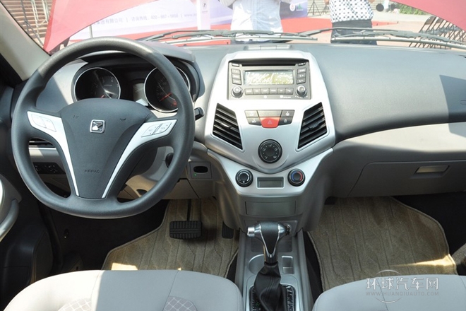 2011款 1.5L 自動尊貴型