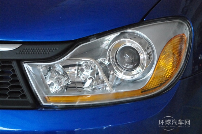 2011款 1.5L 自動尊貴型