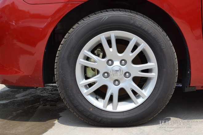 2014款 1.5L 手動(dòng)尊貴型