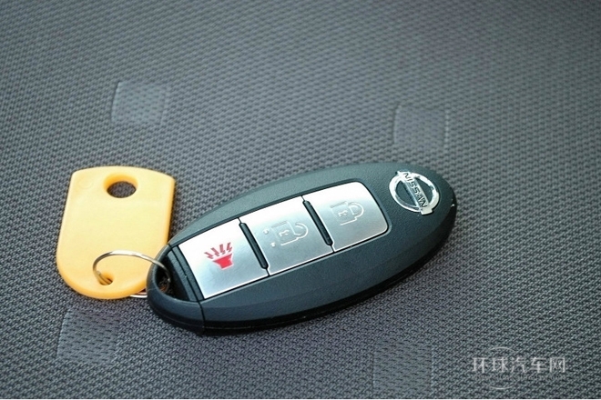 2011款 1.6T 手動(dòng)致酷版