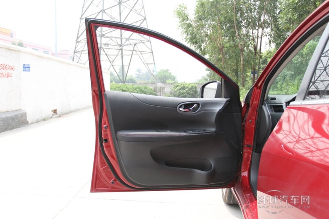 2011款 1.6T 手動致酷版