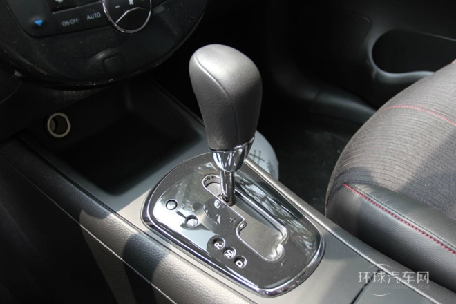 2011款 1.6T 手動(dòng)致酷版