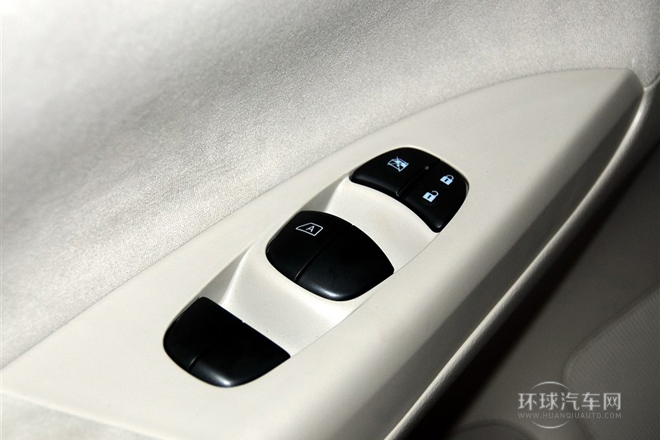 2012款 1.6XE CVT舒適版