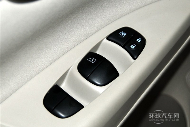 2012款 1.6XE 手動舒適版