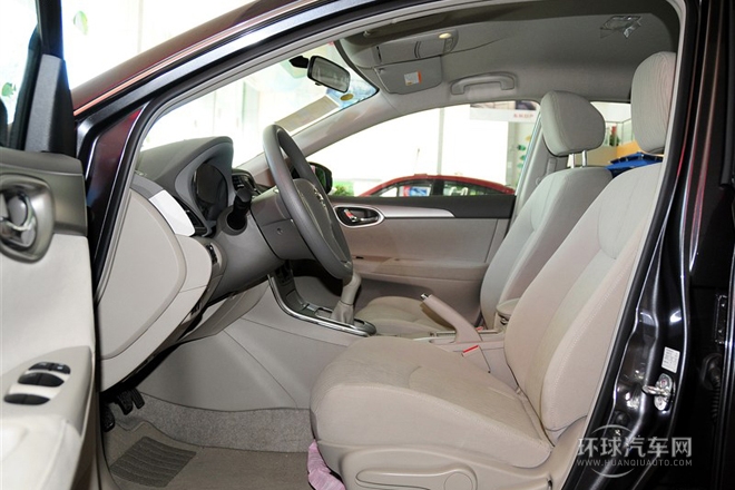 2012款 1.6XE 手動舒適版