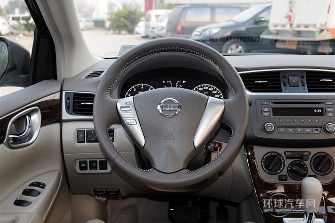 2012款 1.6XL CVT豪華版