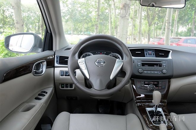 2012款 1.8XL CVT豪華版