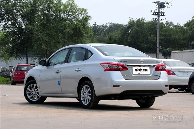 2012款 1.8XL CVT豪華版