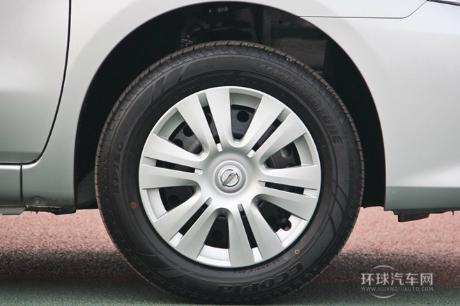 2013款 1.6XE 手動舒適版