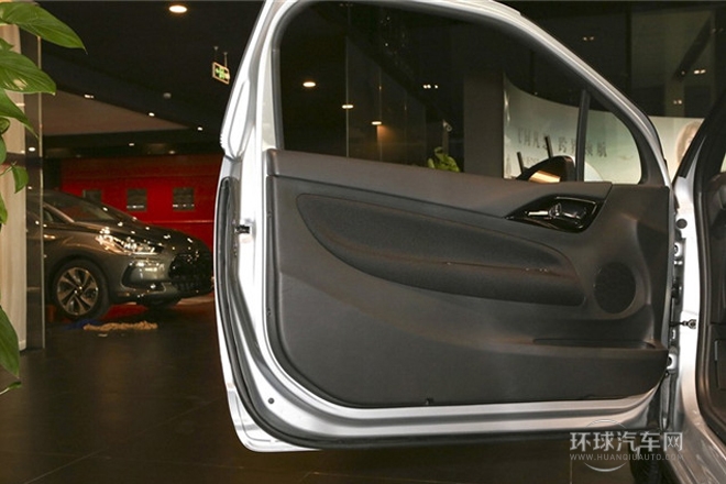 2012款 1.6L 至尊版