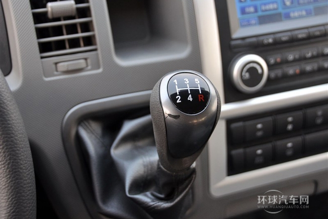 2013款 2.8T新干線標(biāo)準(zhǔn)型 柴油長軸ISF2.8