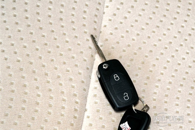 2011款 2.4L-M240SL財(cái)富快車舒適版4G64