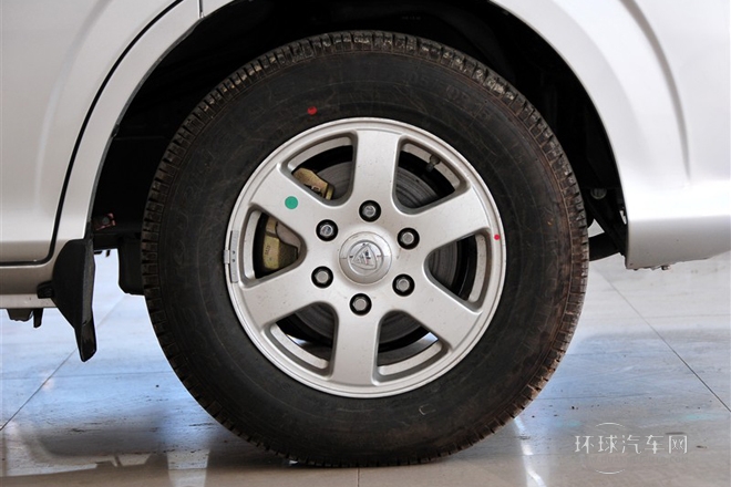 2011款 2.4L-M240SL財富快車舒適版4G64