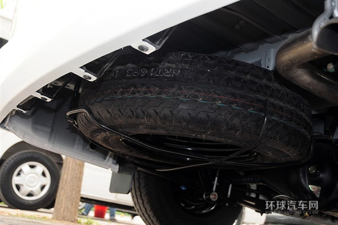 2014款 2.8T商務版高頂4JB1T