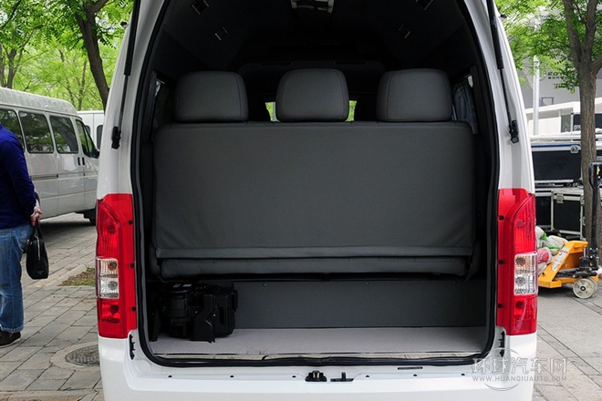 2014款 2.8T商務(wù)版高頂4JB1T