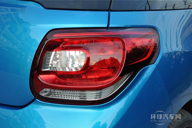 2012款 1.6L 風尚版