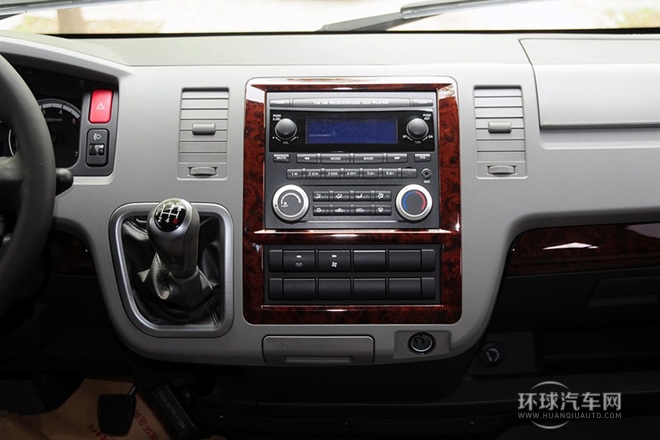 2014款 2.8T商務版高頂4JB1T