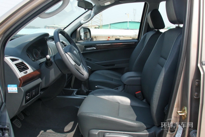 2012款 2.8T柴油四驅基本型