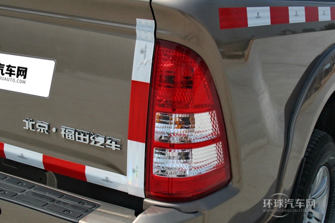 2012款 2.8T柴油四驅基本型